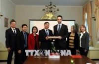 Việt Nam tiếp nhận nhiều cổ vật từ cảnh sát Đức