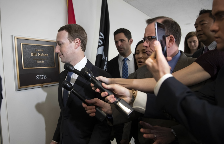 Mark Zuckerberg nhận trách nhiệm về bê bối của Facebook