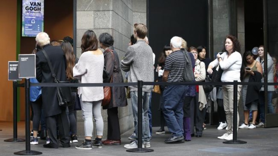 Đổ xô đi xem triển lãm tranh Van Gogh quy mô nhất Australia do xo di xem trien lam tranh van gogh quy mo nhat australia