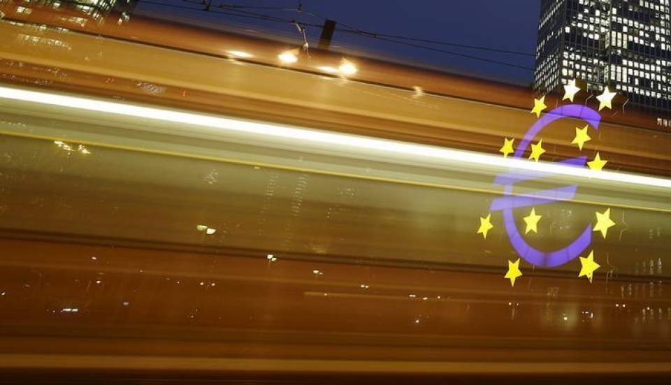 chu tich ecb to ra lac quan hon ve trien vong cua eurozone
