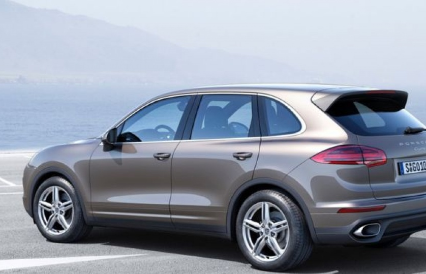 Đức thu hồi hơn 22.000 xe Porsche Cayenne do lỗi hệ thống xả thải