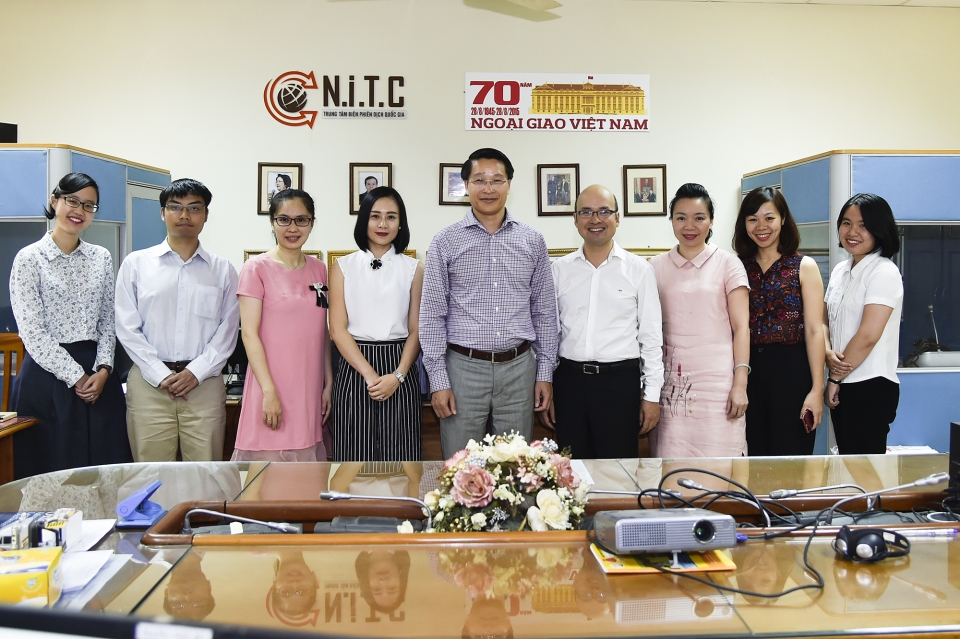 phien dich ngoai giao khong don gian la nghe chuyen ngu