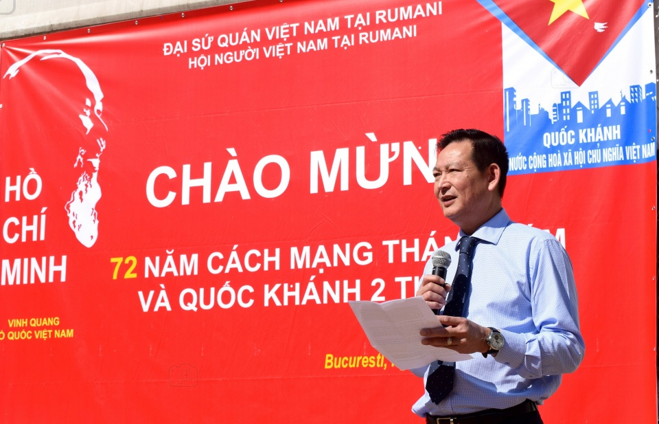 Sôi nổi “ngày hội Quốc khánh" ở Romania