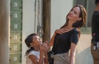 angelina jolie xac nhan thu vai sieu anh hung trong the eternals