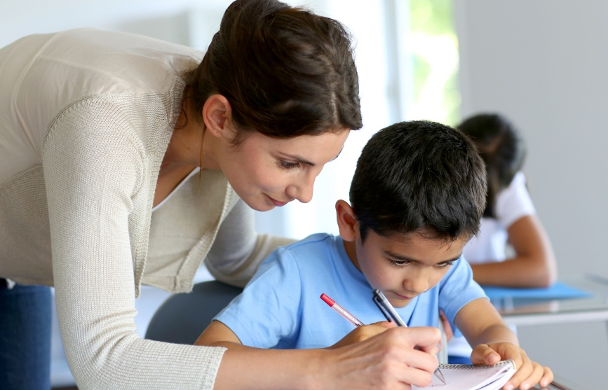 Nuôi con tự kỷ: Nỗi đau không gọi thành tên (Kỳ I)