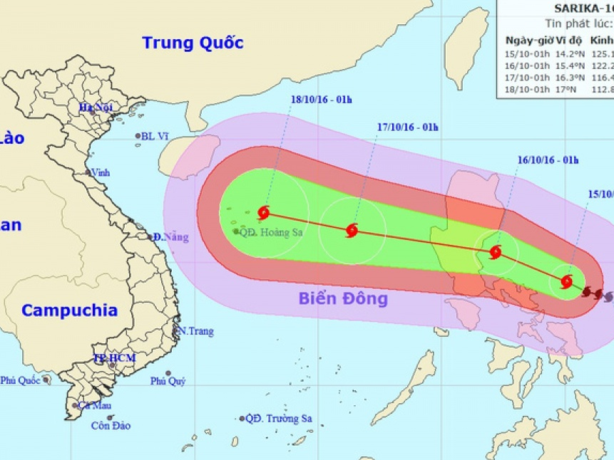 Bão Sakira hướng vào Biển Đông, Hà Nội có thể có mưa giông
