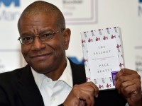 hai goc nhin ve van cua nguoi tre