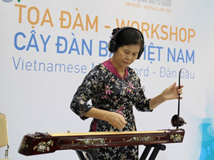 Đàn bầu là máu thịt của người Việt Nam