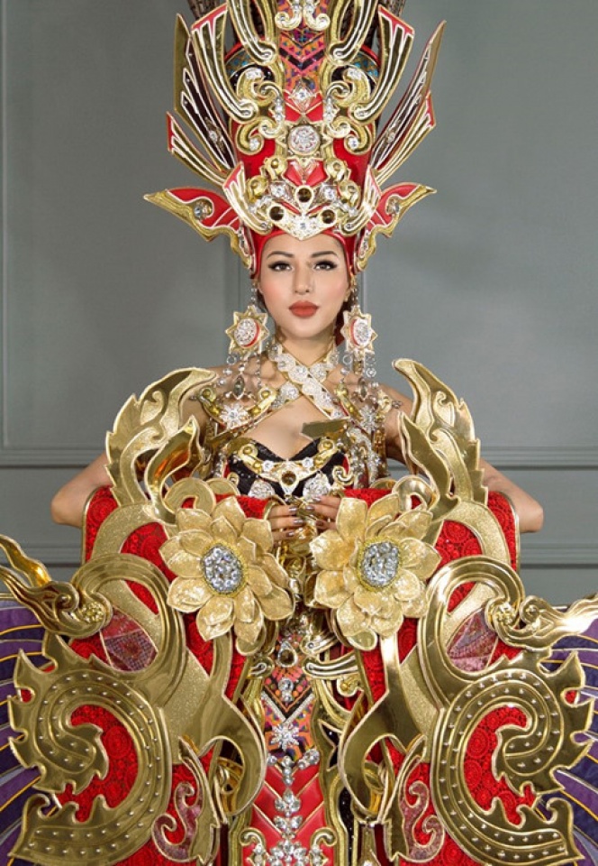 Trang phục dân tộc của Việt Nam: Tại sao gây tranh cãi? trang phuc dan toc cua viet nam tai sao gay tranh cai