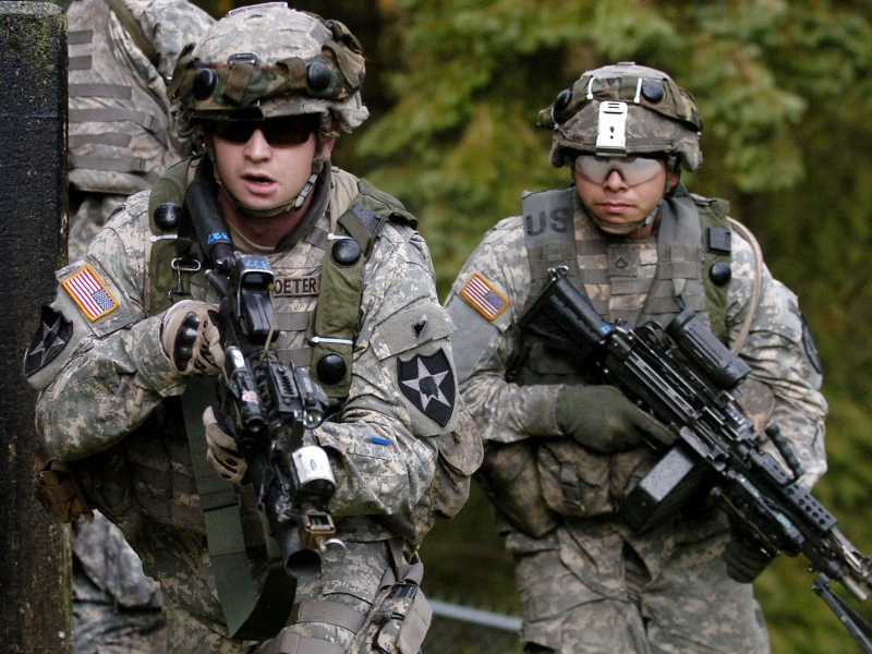 Hạ viện Mỹ thông qua dự luật ngân sách quốc phòng 611 tỷ USD