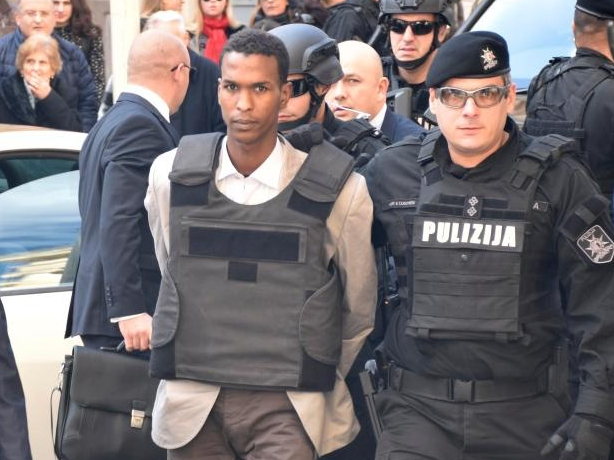 Malta xét xử hai đối tượng cướp máy bay Libya