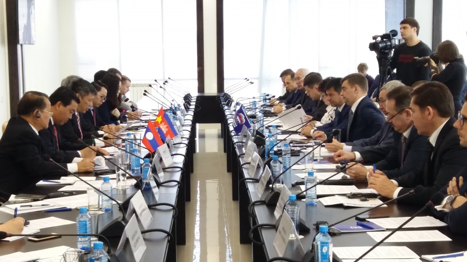 Thúc đẩy vai trò của các chính đảng trong phát triển quan hệ Nga - ASEAN thuc day vai tro cua cac chinh dang trong phat trien quan he nga asean