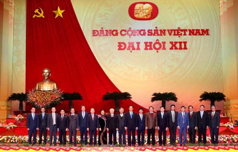 Thông cáo báo chí về ngày làm việc thứ năm của Đại hội XII