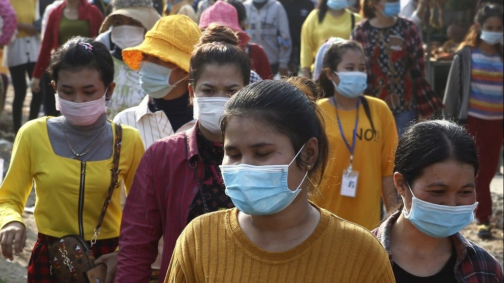 Covid-19: Campuchia cho người nhiễm biến thể Omicron được điều trị tại nhà; dịch lập đỉnh mới tại Nga, Nhật