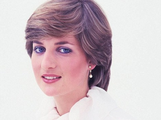 Triển lãm trang phục của Công nương Diana