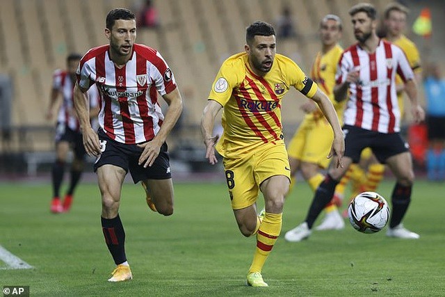 Jordi Alba chơi khá hay bên hành lang cánh trái. Jordi Alba chơi khá hay bên hành lang cánh trái.