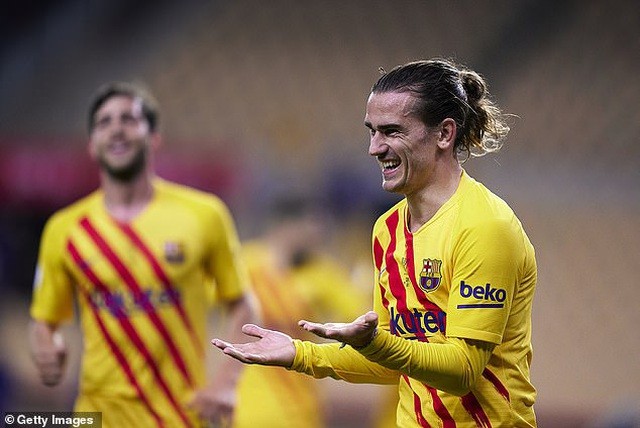 Griezmann ăn mừng bàn thắng mở tỷ số ở phút 60. Griezmann ăn mừng bàn thắng mở tỷ số ở phút 60.