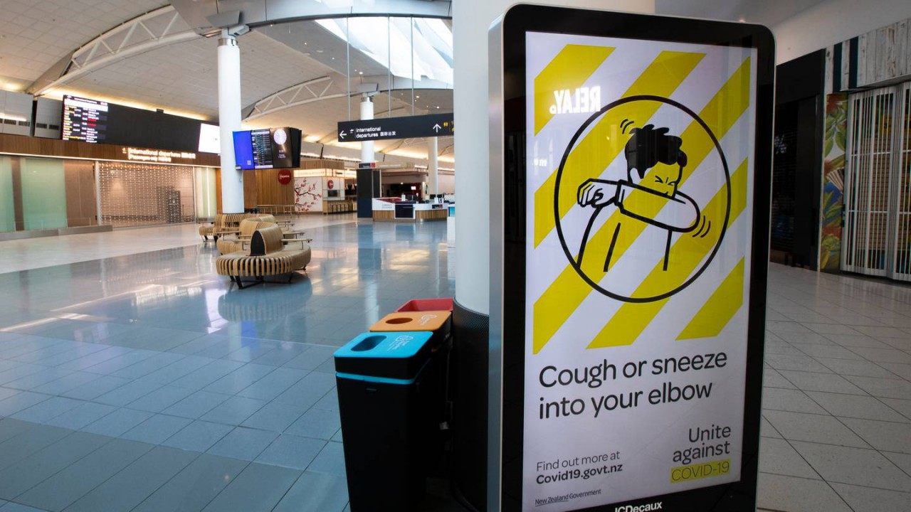 Deserted international departures retail stores at Auckland International Airport during the Covid-19 Level 3 lockdown. Photo / Brett Phibbs, File