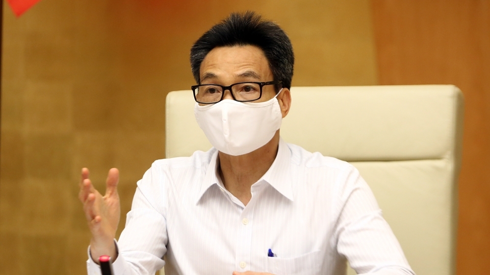 Phó Thủ tướng Vũ Đức Đam: Cảnh giác cao độ, sẵn sàng ‘trực chiến’ vì dịch bệnh Covid-19 đã ở trong cộng đồng