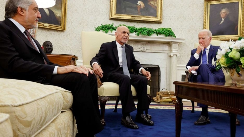 Tổng thống Mỹ tiếp 'người bạn cũ' tại Nhà Trắng, kêu gọi chấm dứt 'bạo lực mù quáng' ở Afghanistan