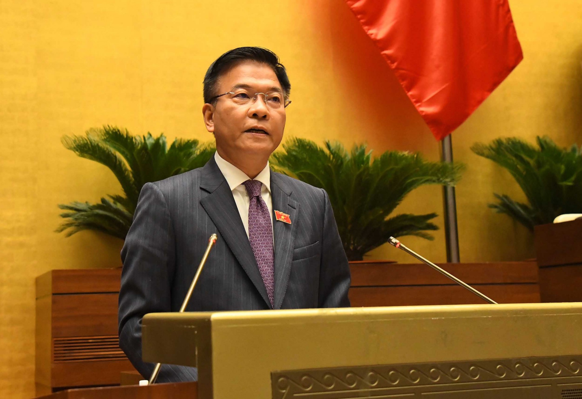 Đại biểu Quốc hội: Đề nghị quan tâm đến hành lang luật về hội nhập, sớm có dự án luật phòng chống dịch