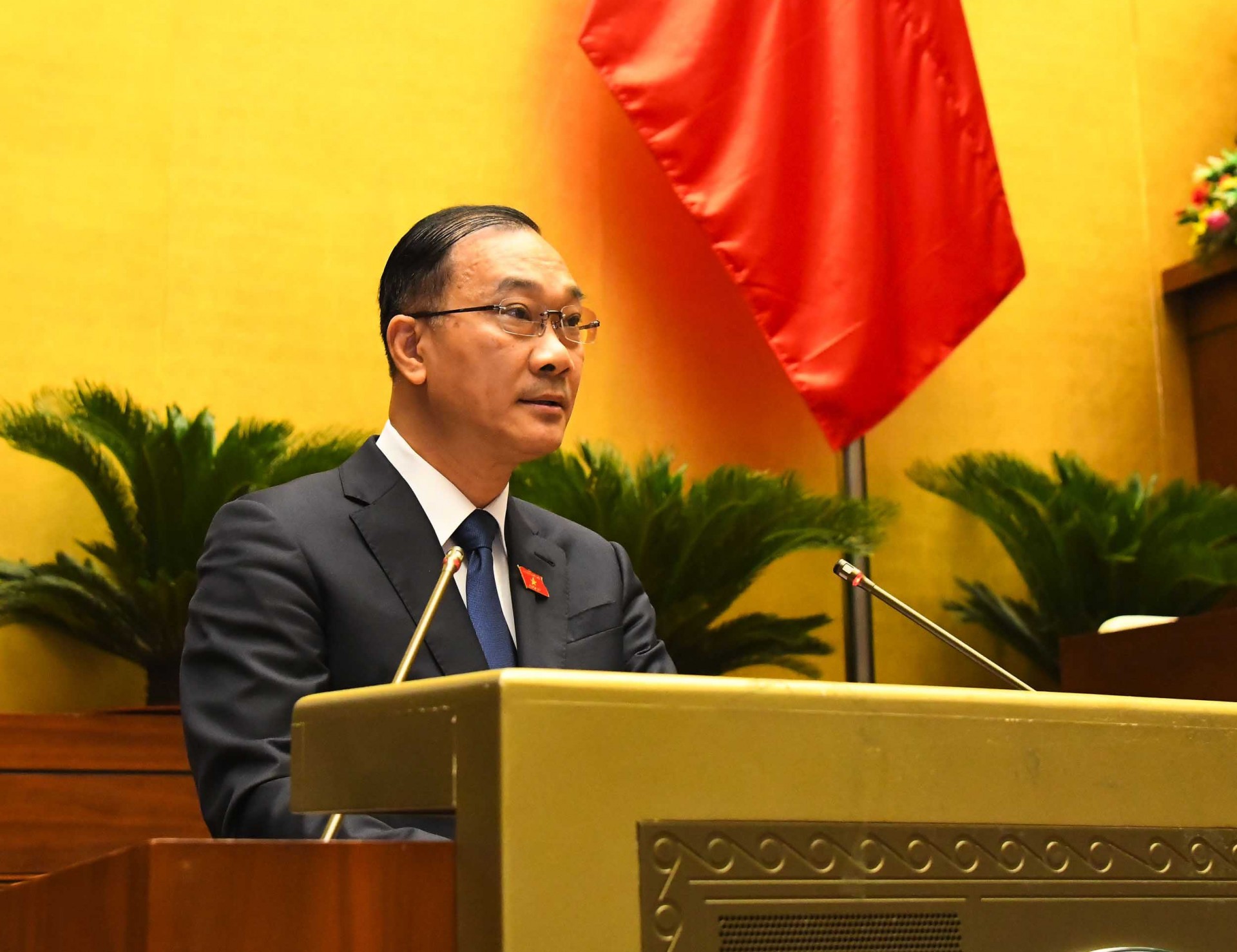 Phó Thủ tướng Phạm Bình Minh: Dù nhiều khó khăn, kinh tế-xã hội 6 tháng đầu năm giữ đà tăng trưởng Phó Thủ tướng Phạm Bình Minh: Dù nhiều khó khăn, kinh tế-xã hội 6 tháng đầu năm giữ đà tăng trưởng