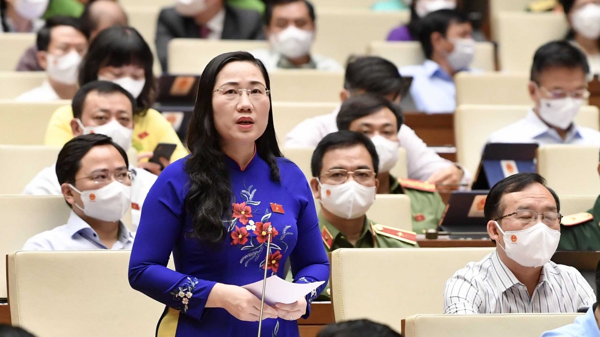 Chống dịch Covid-19: Quyết liệt nhưng không thái quá, cách ly mà không tách rời