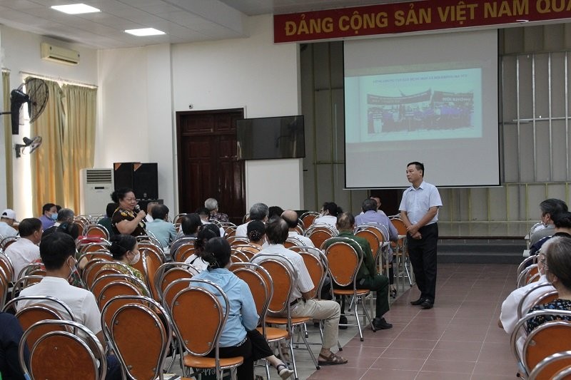 Cán bộ cơ sở cần được trau dồi kiến thức, kỹ năng về phòng chống ma túy. Cán bộ cơ sở cần được trau dồi kiến thức, kỹ năng về phòng chống ma túy.