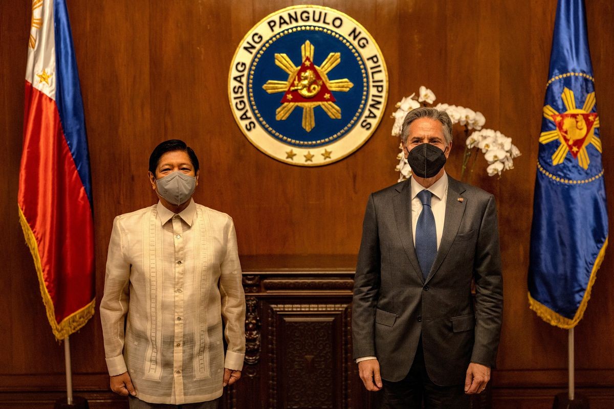 Philippine President Ferdinand Marcos Jr. and U.S. Secretary of State Antony Blinken pose for a photo at the Malacanang Palace in Manila, Philippines, August 6, 2022. Ezra Acayan/Pool via REUTERS Philippine President Ferdinand Marcos Jr. and U.S. Secretary of State Antony Blinken pose for a photo at the Malacanang Palace in Manila, Philippines, August 6, 2022. Ezra Acayan/Pool via REUTERS