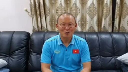 HLV Park Hang Seo nhận quà sinh nhật sớm từ con trai