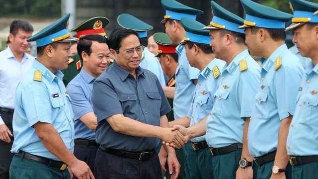 Thủ tướng Phạm Minh Chính thăm Trung đoàn không quân 921, khảo sát sân bay quân sự Yên Bái