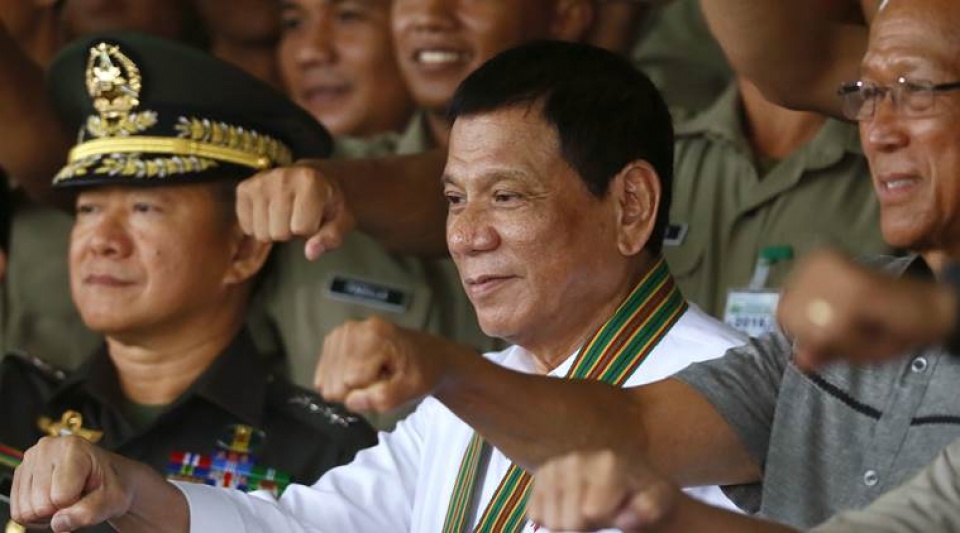 Bộ trưởng Quốc phòng Philippines tuyên bố không cần viện trợ của Mỹ