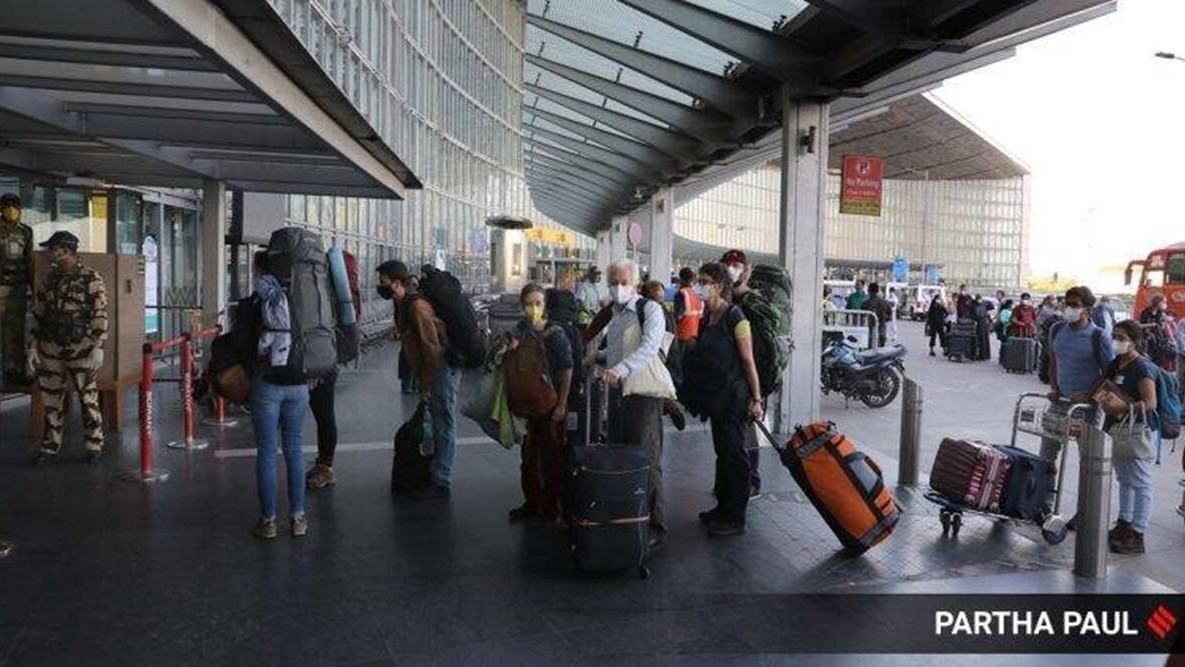 Đáp trả các quy định 'phân biệt đối xử', Ấn Độ yêu cầu công dân Anh cách ly bắt buộc dù tiêm vaccine Covid-19 hay chưa