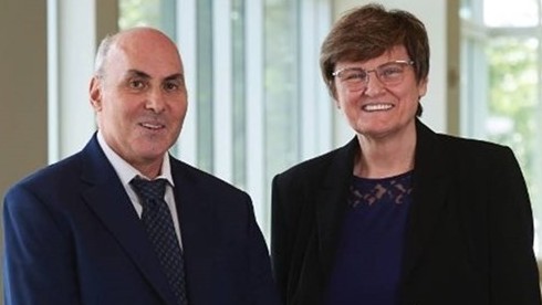 Tác giả tạo ra 'tấm khiên' chống Covid-19 là ứng viên sáng giá cho giải Nobel Y học?