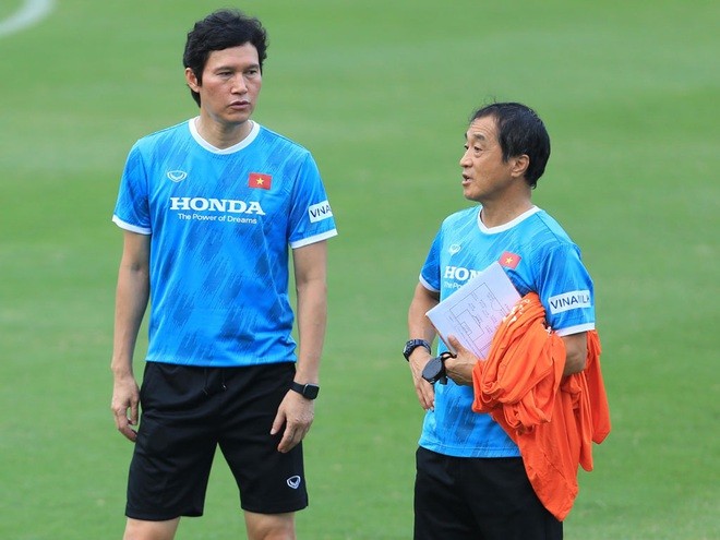 HLV Park Hang Seo chia tay trợ lý Hàn Quốc ở đội tuyển Việt Nam Trợ lý của HLV Park Hang Seo chia tay đội tuyển Việt Nam