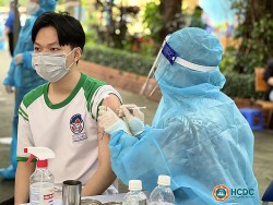 Covid-19: Đã tiêm được gần 81 triệu liều vaccine; nhiều tỉnh có thêm F0 trong cộng đồng