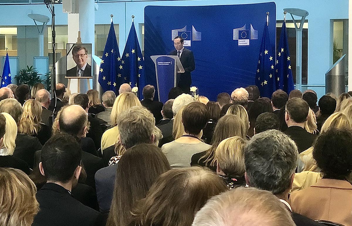 Đại sứ Nguyễn Văn Thảo phát biểu tại Lễ tưởng niệm.