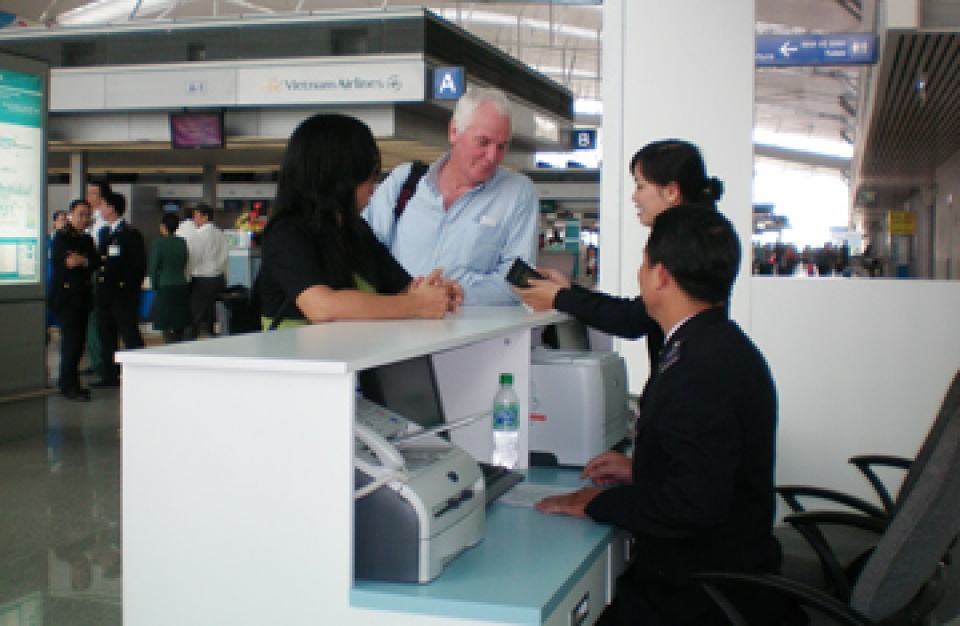 Thời hạn áp dụng quyết định tạm hoãn xuất cảnh không quá 3 năm?