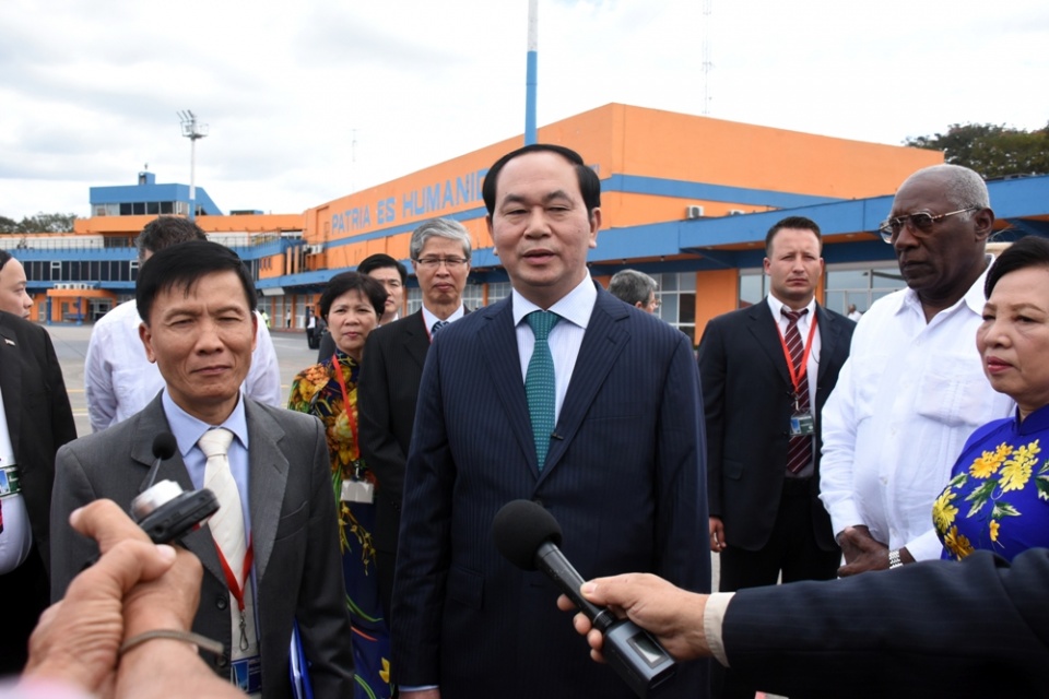 Tự hào về mối quan hệ đặc biệt, thủy chung, mẫu mực Việt Nam - Cuba tu hao ve moi quan he dac biet thuy chung mau muc viet nam cuba