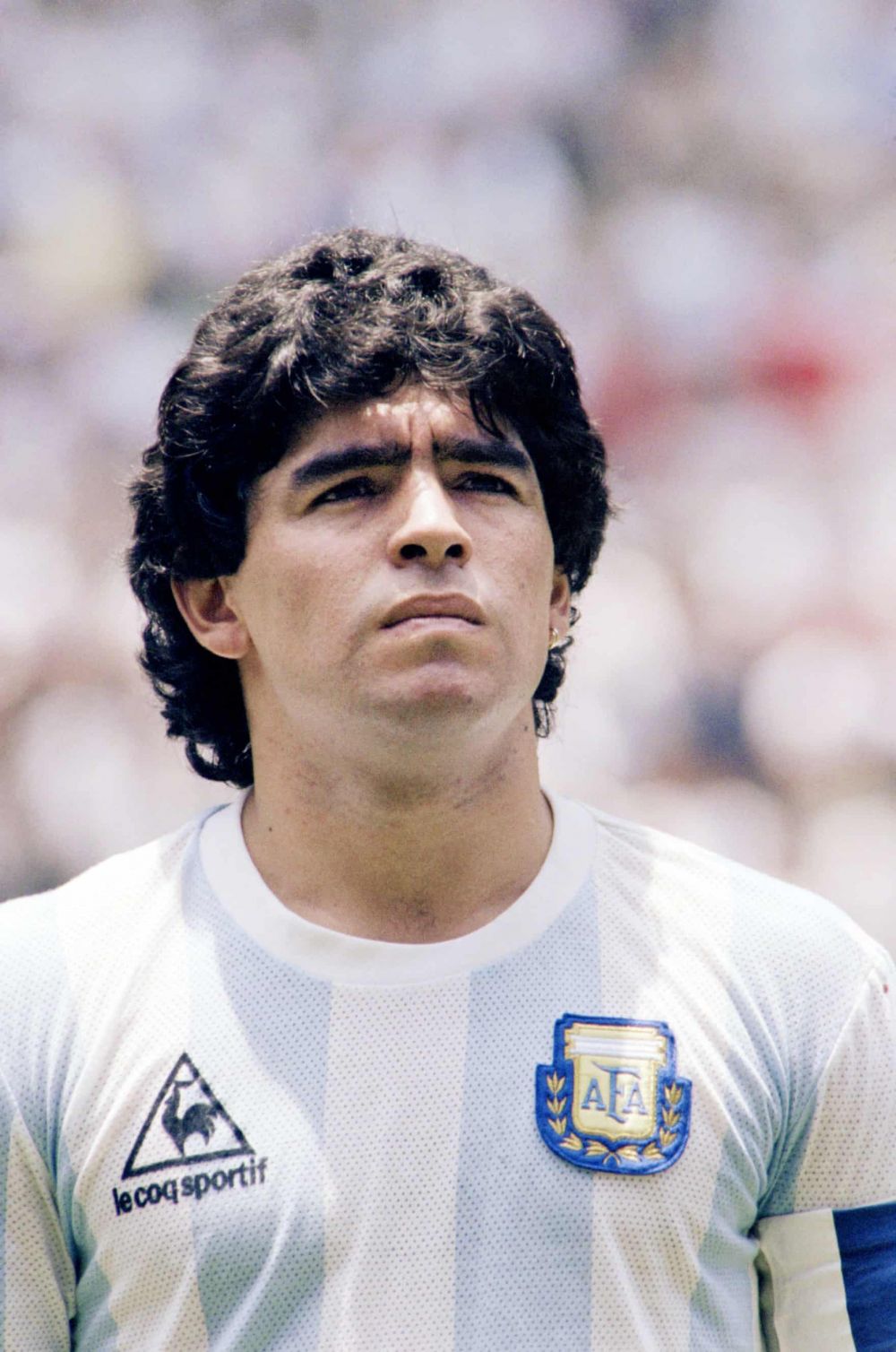 Cuộc đời và sự nghiệp đầy màu sắc của Maradona qua ảnh
