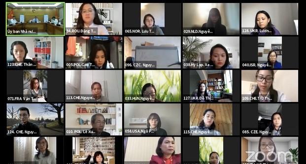 Bế mạc Lớp tập huấn dành cho giáo viên kiều bào dạy tiếng Việt ở địa bàn châu Á – Australia