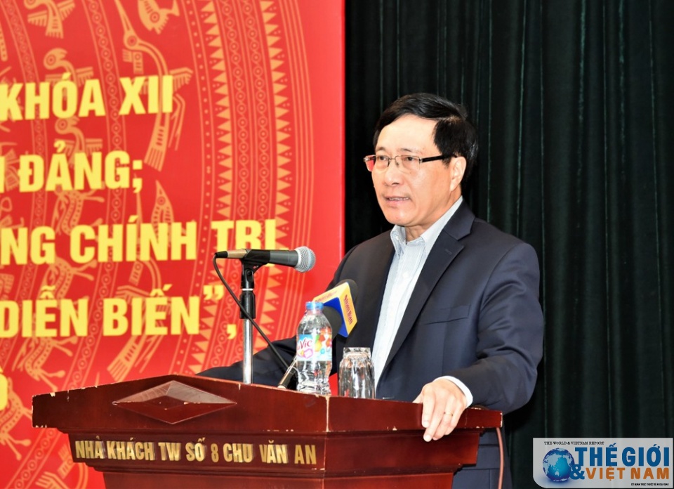 Đưa Nghị quyết Trung ương 4 vào công việc hàng ngày của cán bộ, đảng viên Bộ Ngoại giao