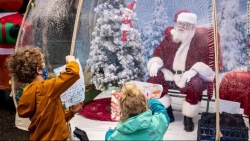 Ông già Noel ảo thời đại dịch