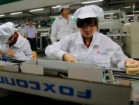 foxconn se xay nha may san xuat man hinh cho iphone tai my