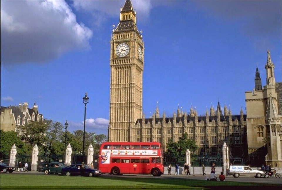 Cơ hội nhận học bổng Thạc sỹ ngành Kinh tế tại Anh co hoi nhan hoc bong thac sy nganh kinh te tai anh