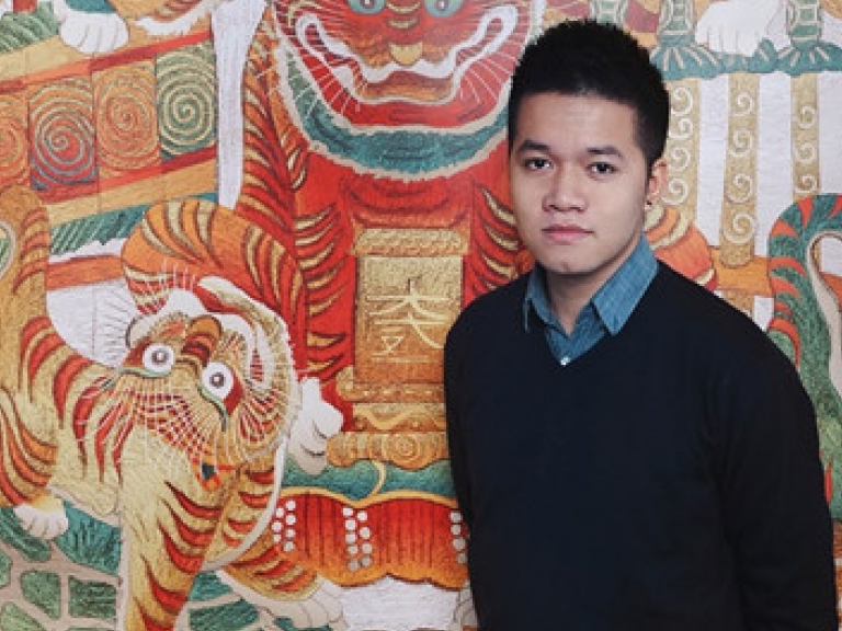 Họa sỹ 9x “Vẽ lại tranh dân gian”