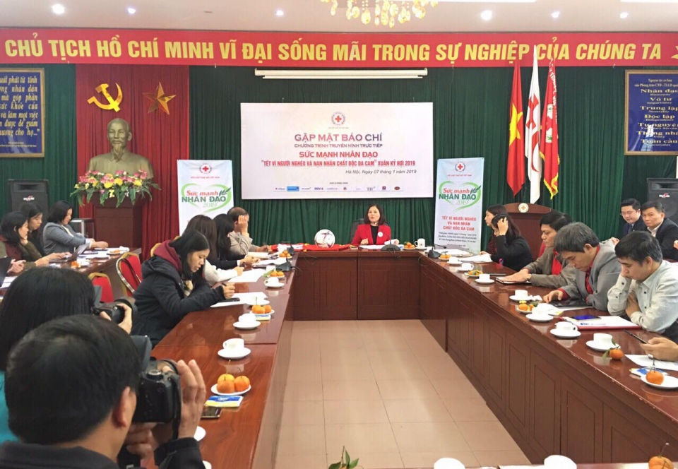 suc manh nhan dao 2019 tet vi nguoi ngheo va nan nhan chat doc da cam