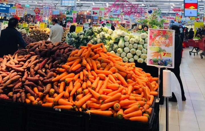 Hỗ trợ nông dân thoát cảnh cà rốt “được mùa mất giá”