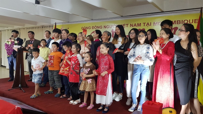 cong dong nguoi viet tai mozambique gap go mung xuan canh ty
