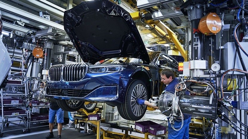 Đức: Ô tô 'ế ẩm' vì dịch bệnh